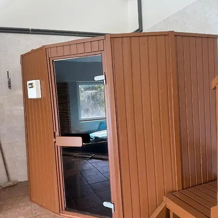 Berany 3* יאבלונק נאד ניסו